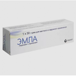 Олар бір жігітті шешіндіріп алады