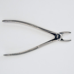 01-102 PRO Щипцы для удаления зубов №3 верхние, резцы, AGILE