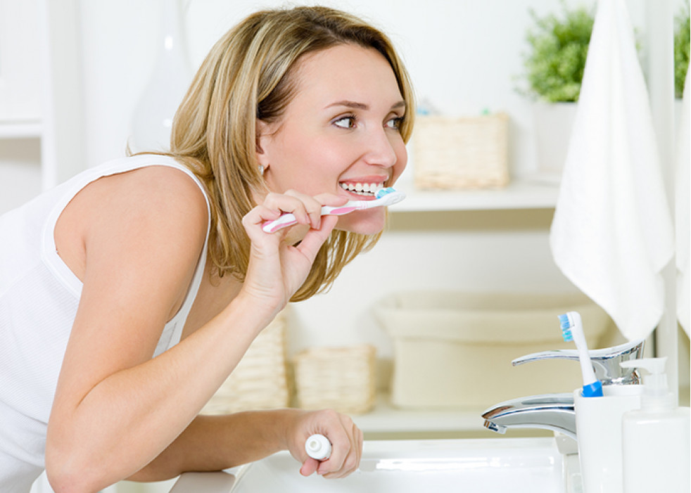 Что будет, если перестать чистить зубы на ночь?